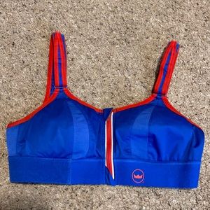 SheFit Shero Luxe sports bra